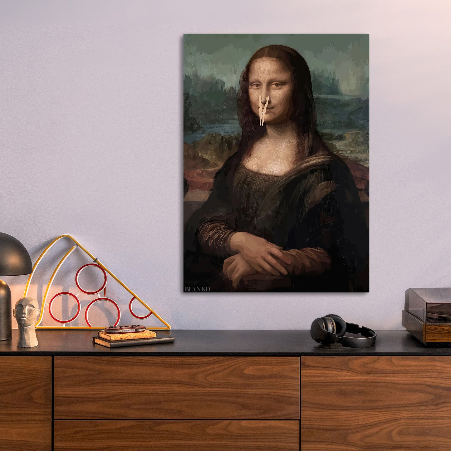 Mona Lisa Clothespin metal poster size comparison